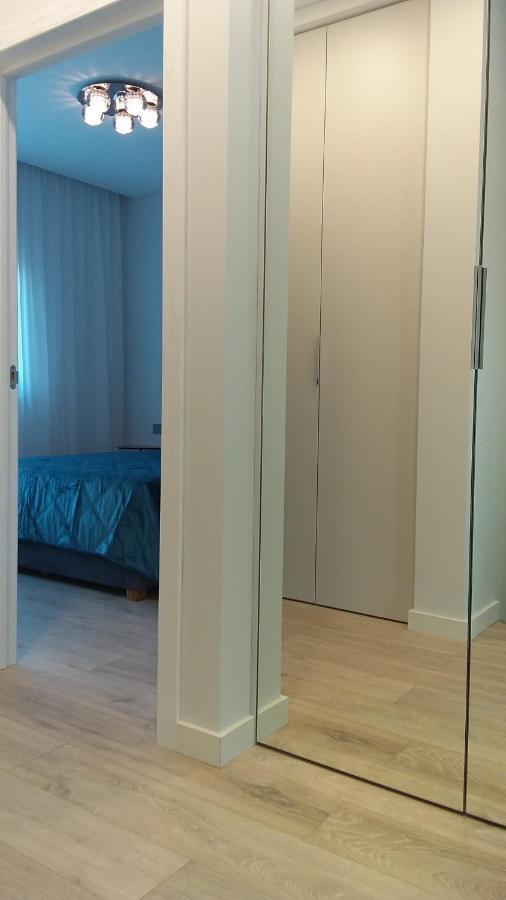 New J&R Apartment Near Girstutis, Free Private Parking & Self Check-In Kaunas Exteriör bild