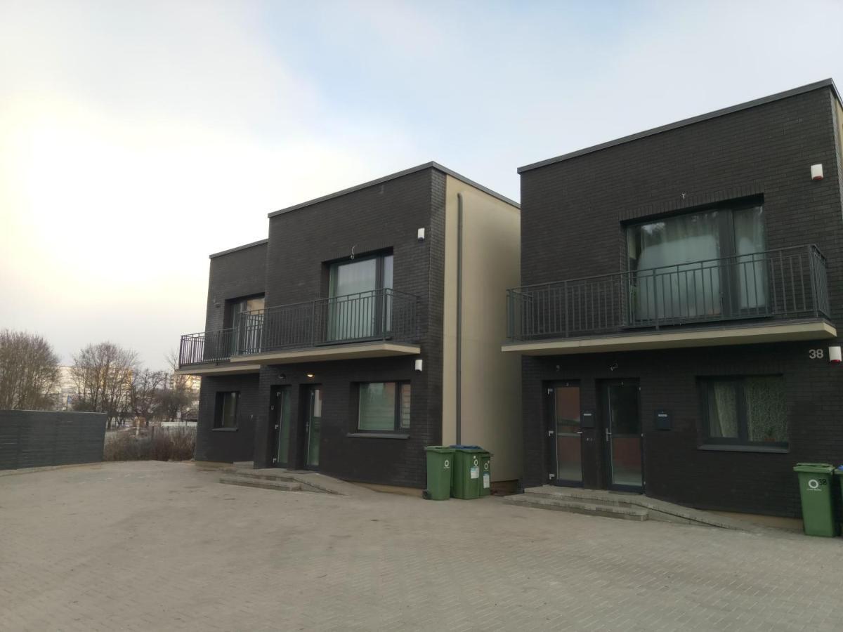 New J&R Apartment Near Girstutis, Free Private Parking & Self Check-In Kaunas Exteriör bild